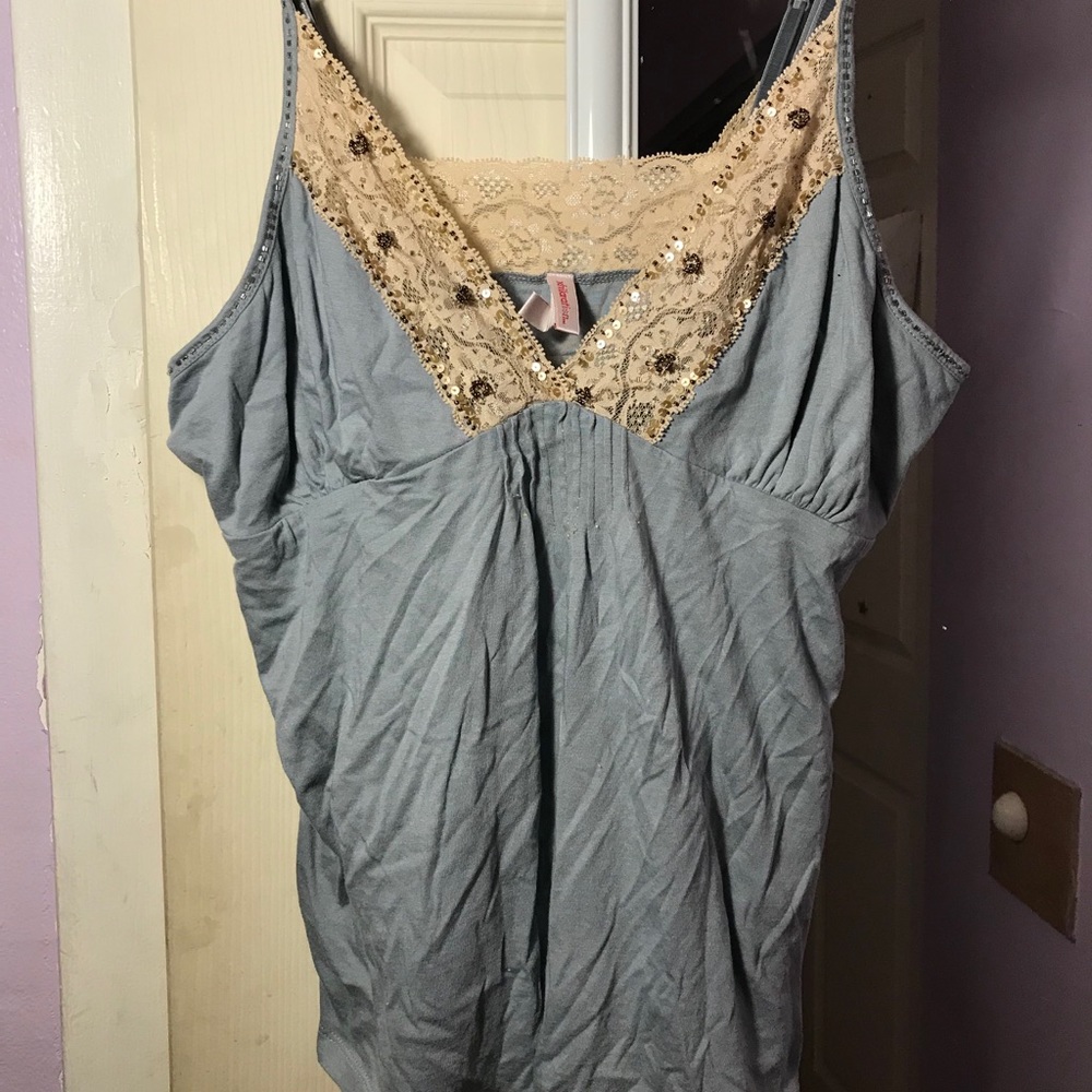 Y2K style xhilaration beaded lace design tank